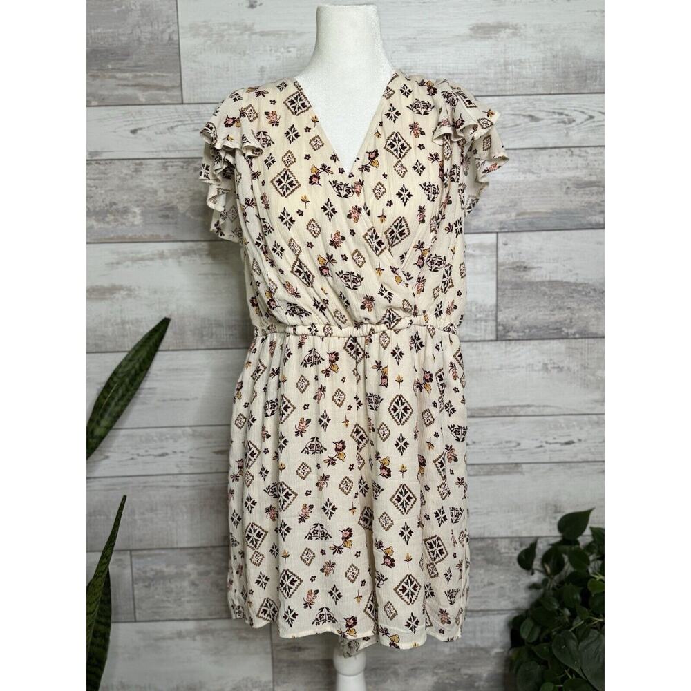 Torrid Size 00 Romper With Floral Detail Women’s Adorable EUC